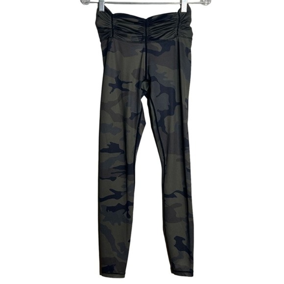 Carbon38 Pants Womens XS Wildcat Camo Legging Green Camouflage High‎ Rise Gym - Picture 1 of 6